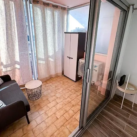 Magnifique Studio Avec Loggia, Parking, Proche De La Mer Appartement *