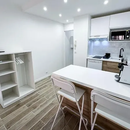 Magnifique Studio Avec Loggia, Parking, Proche De La Mer Апартаменти
